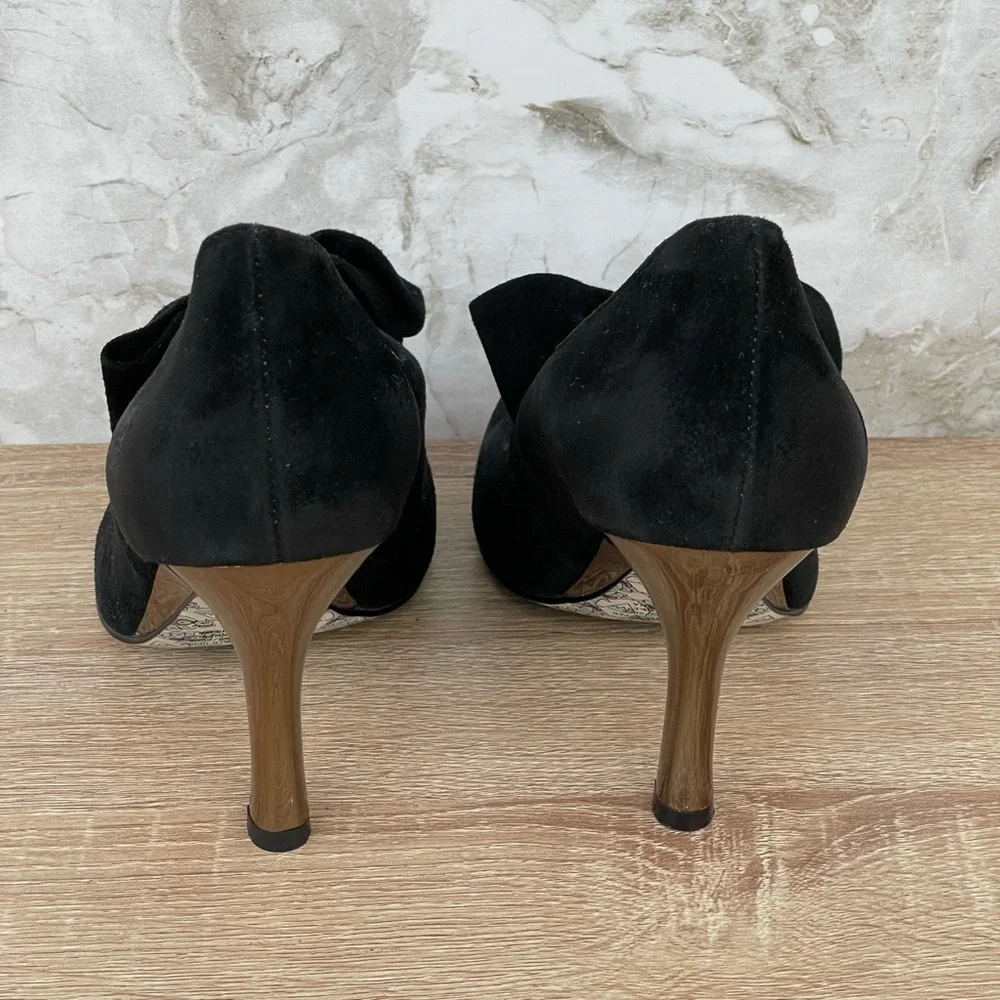 IRREGULAR CHOICE WINDSOR Black Suede Bow Pumps size 39/8